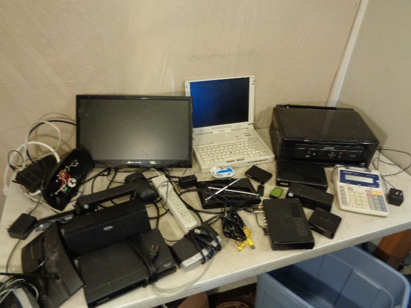 lot 188 image: Assorted Electronics
