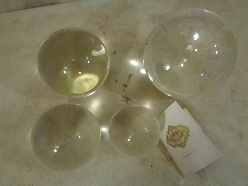 lot 205 image: 4 Solid Shannon Crystal by Godinger Globes