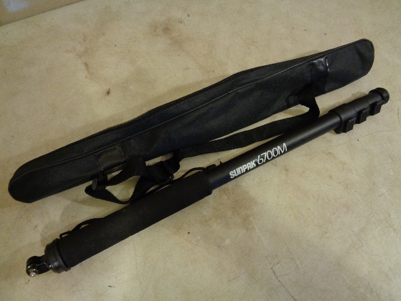 lot 207 image: Sunpak 6700M Action Camera Pole
