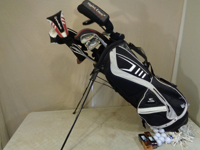 lot 234 image: Golf Clubs
