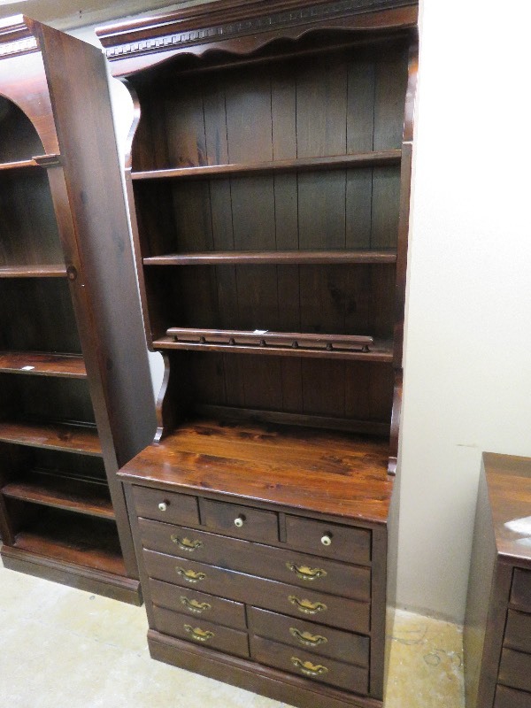 Ethan Allen Wood Hutch