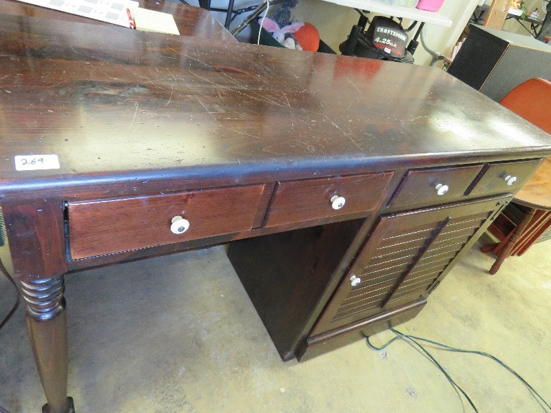 desk