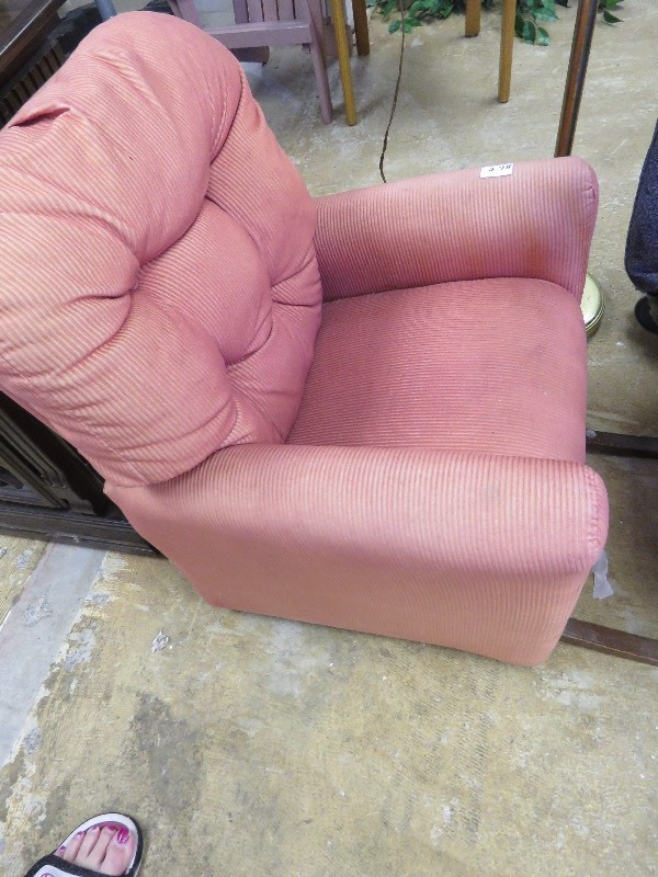 small kids chair