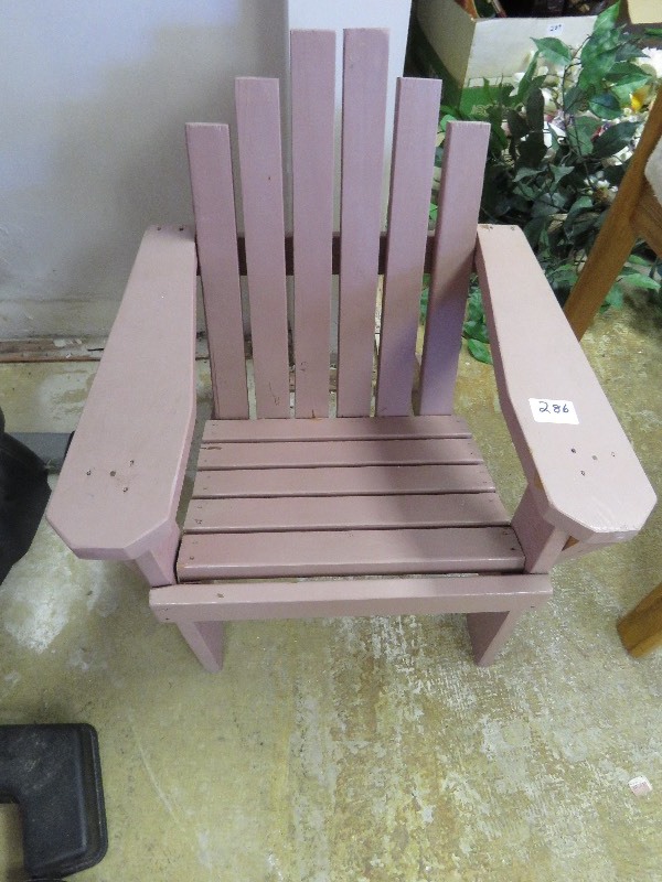 Kids wood chair