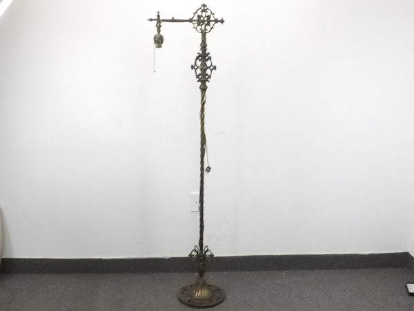 lot 28 image: Ornate Antique K.M.C. Brass Arrow Motif Bridge Lamp