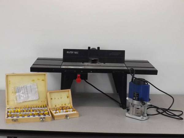 lot 38 image: Nice Tornado Router wTable & Unused Bits