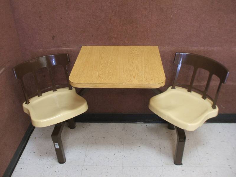 Cafeteria Seating