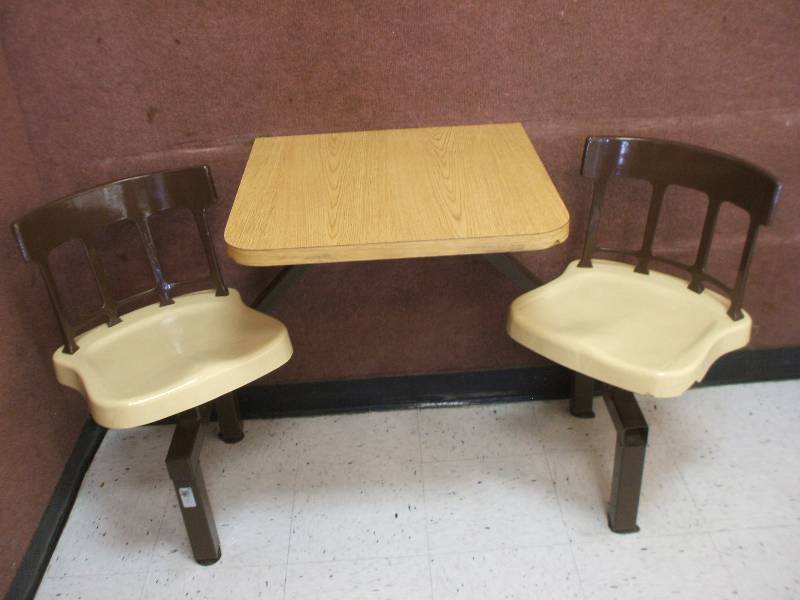 Cafeteria Seating