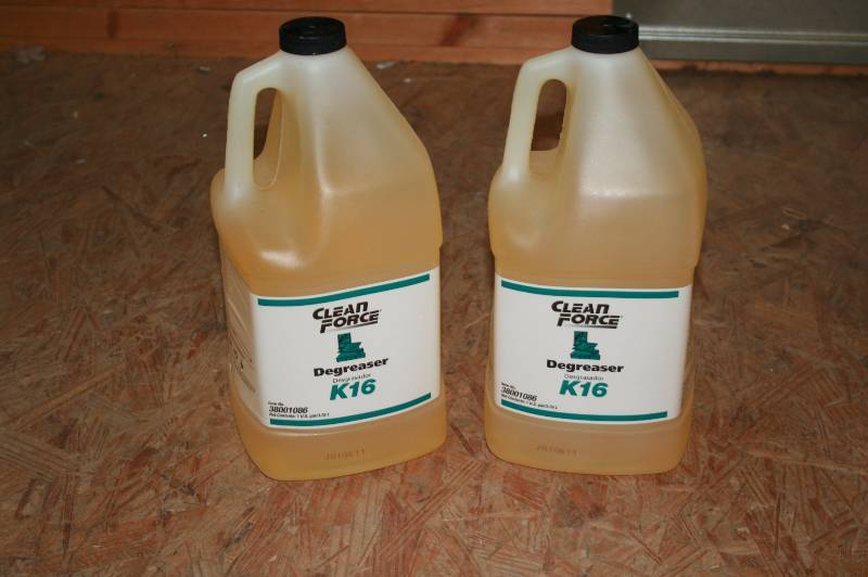 lot 30 image: Clean Force Degreaser- lot of 2