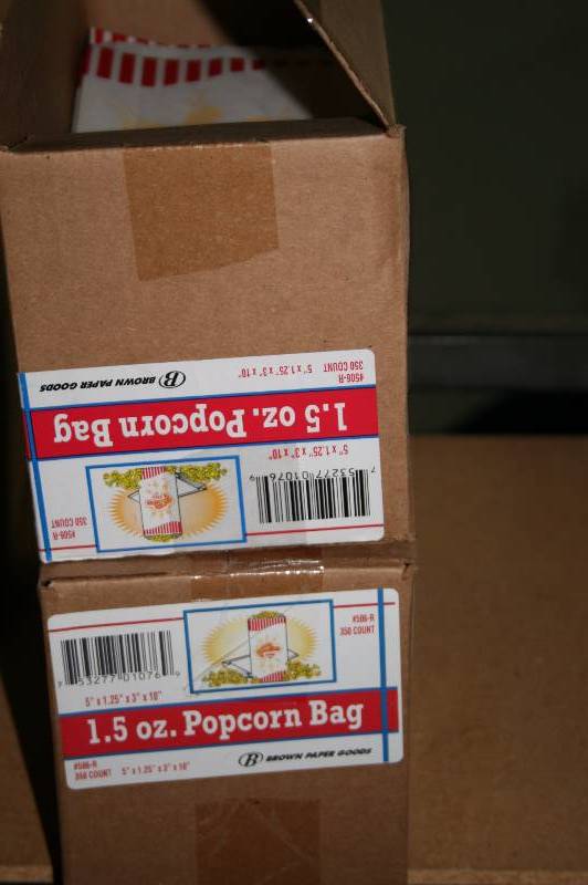 lot 11 image: Pop Corn Bags