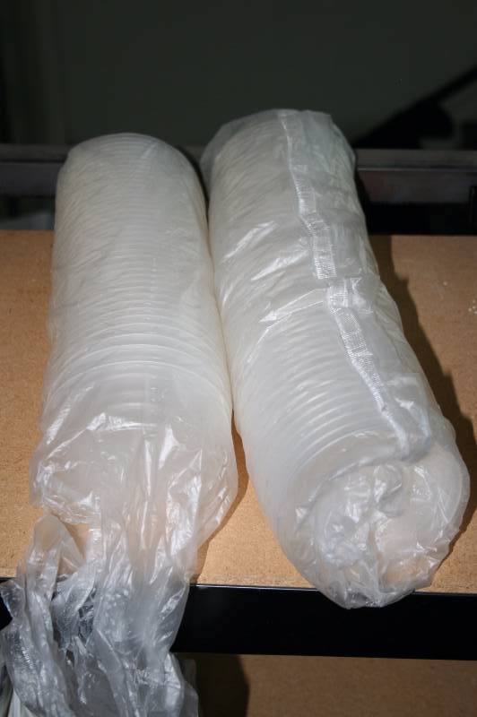 lot 15 image: Plastic to go containers