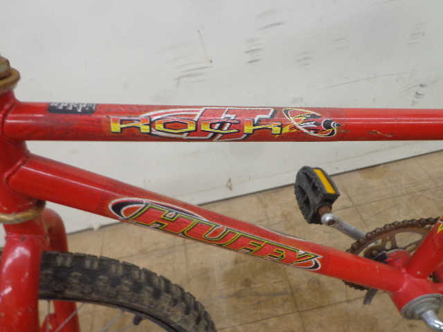 lot 6 image: 20 Huff Rock It Bike