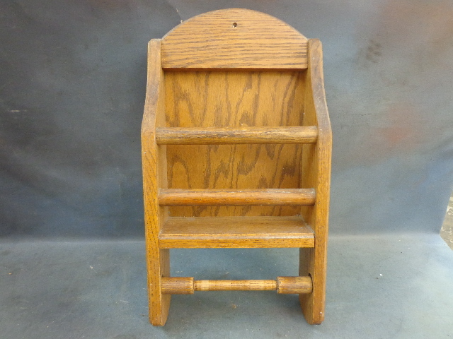 lot 20 image: Combination Magazine & Toilet Paper Rack