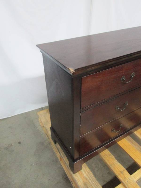 lot 26 image: Tatiana Transitional Six Drawer Dresser