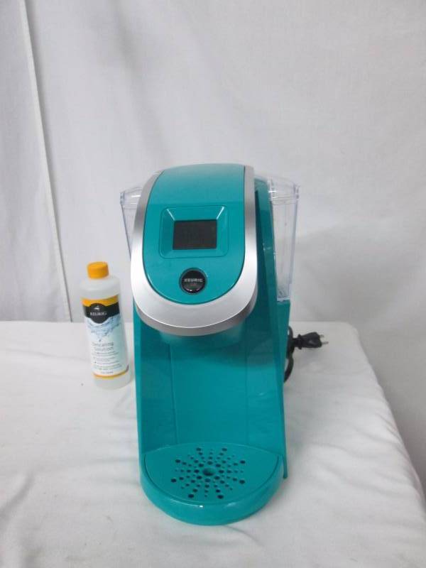 lot 25 image: Keurig 2.0 K250 Brewing System