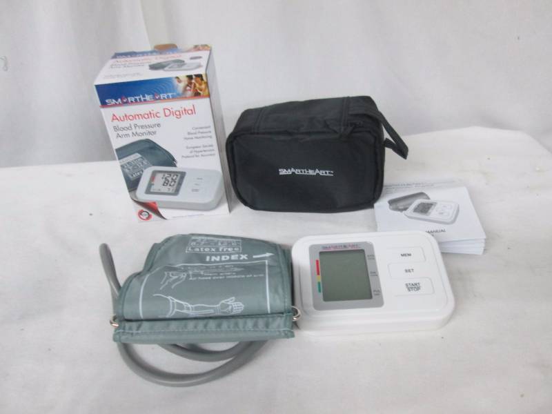 lot 54 image: Smart Heart Automatic Blood Pressure Monitor