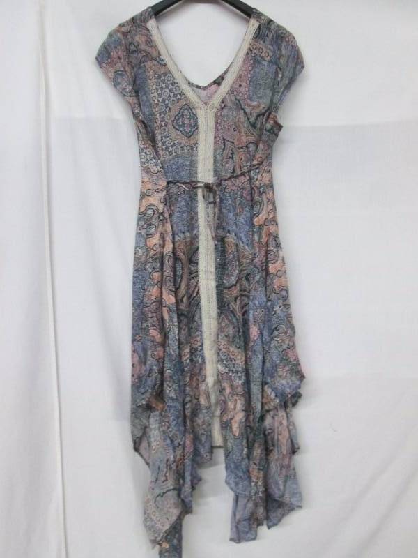 lot 75 image: Lola P Womens Plus Hankie Hem Dress