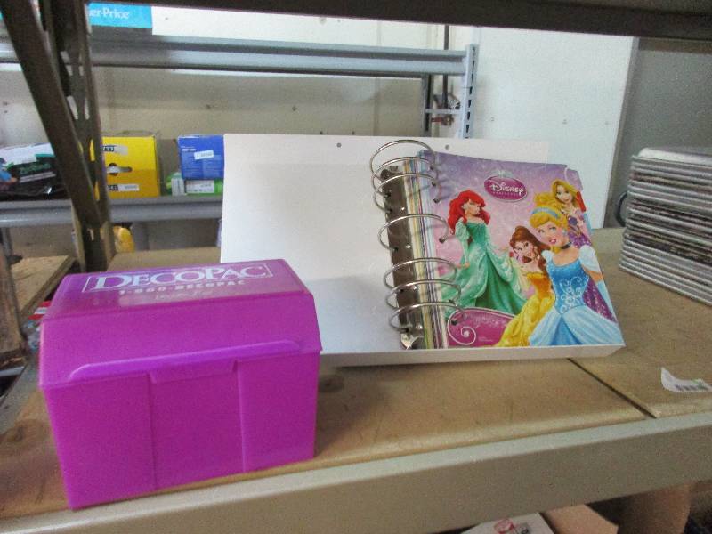 lot 10 image: Cake books