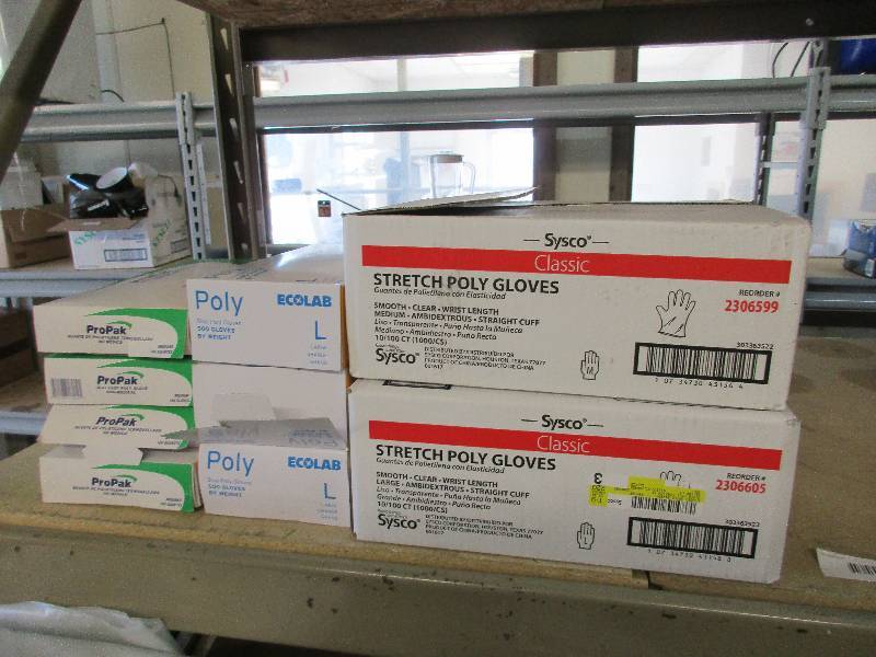 lot 29 image: Food service gloves