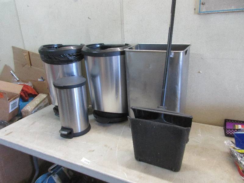 lot 46 image: Garbage cans and bags