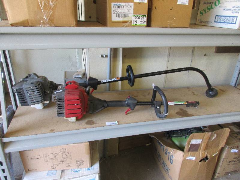 lot 73 image: Craftsman weed whips