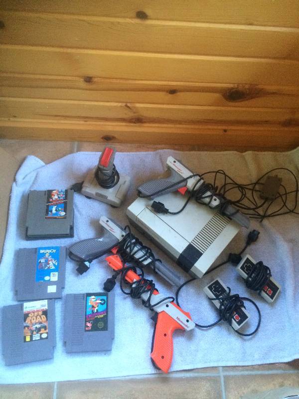Nintendo Games,Guns, Joy Stick