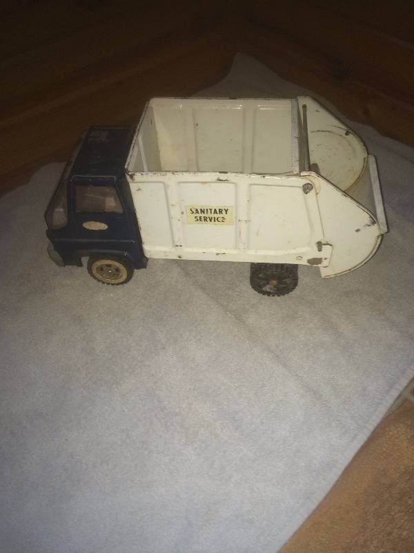 Vintage Tonka Garbage Truck