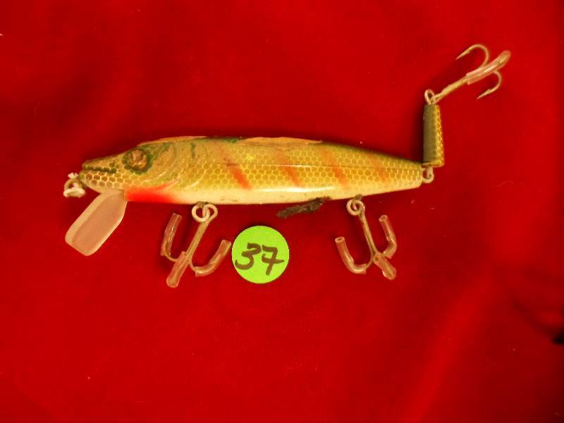Vintage Wood Fishing Lure