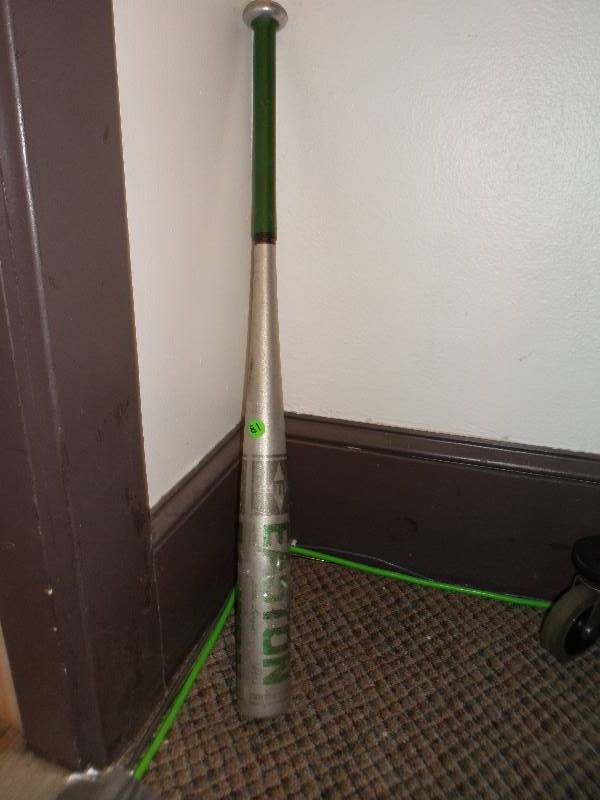 Easton Aluminum Bat