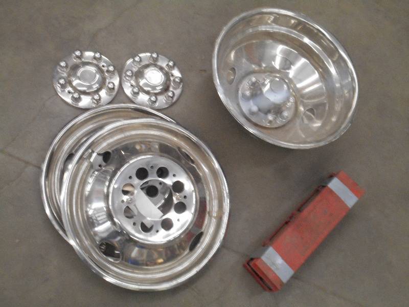 Set Of Wheel Simulators & Roadside ...