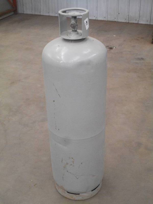 100# LP Tank...