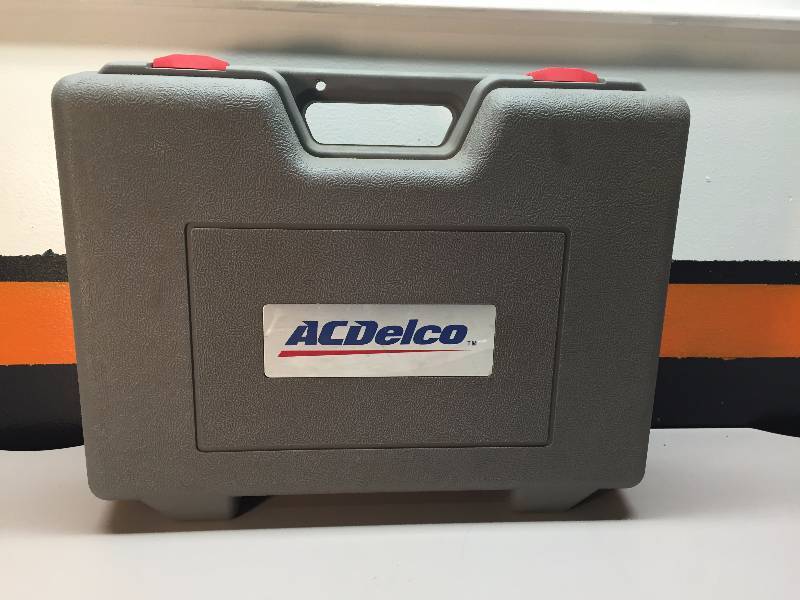 lot 2 image: AC DELCO 12 DRIVE SUPER TORQUE CORDLESS IMPACT 18 VOLT WORKING CONDITION