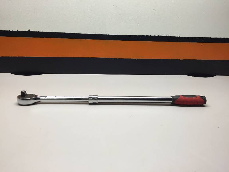 lot 4 image: T&E TOOL EXTENDABLE HANDLE 12 DRIVE RATCHET