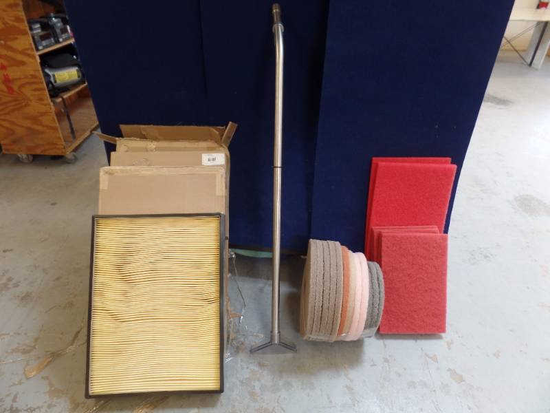 Miscellaneous Janitorial Tools