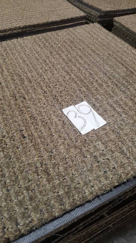 lot 39 image: 100 sq. ft. (45 Tiles) Commerial Grade, Rubber Backed.