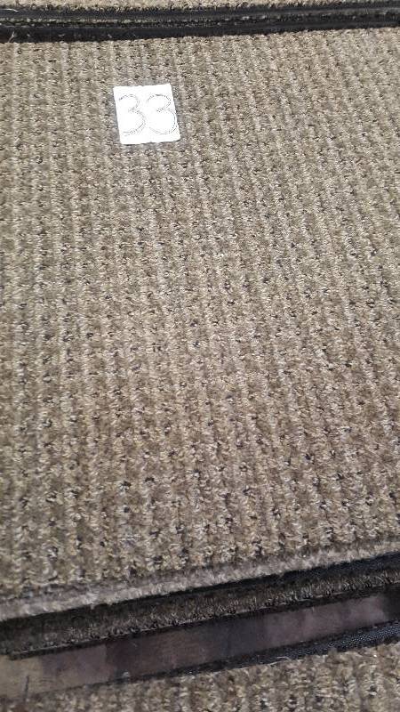 lot 38 image: 100 sq. ft. (45 Tiles) Commerial Grade, Rubber Backed.