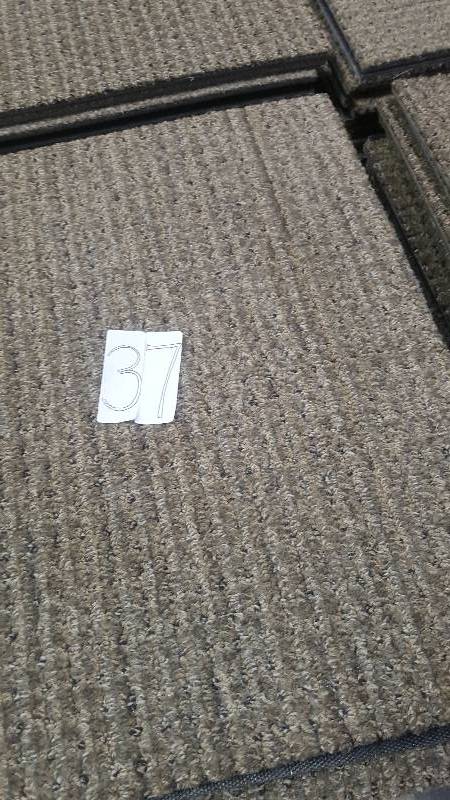 lot 37 image: 100 sq. ft. (45 Tiles) Commerial Grade, Rubber Backed.