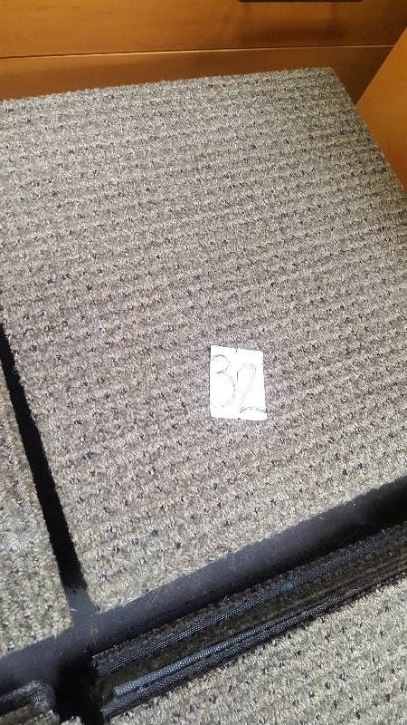 lot 32 image: 100 sq. ft. (45 Tiles) Commerial Grade, Rubber Backed.