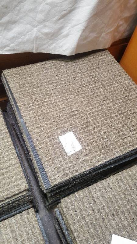 lot 26 image: 100 sq. ft. (45 Tiles) Commerial Grade, Rubber Backed.