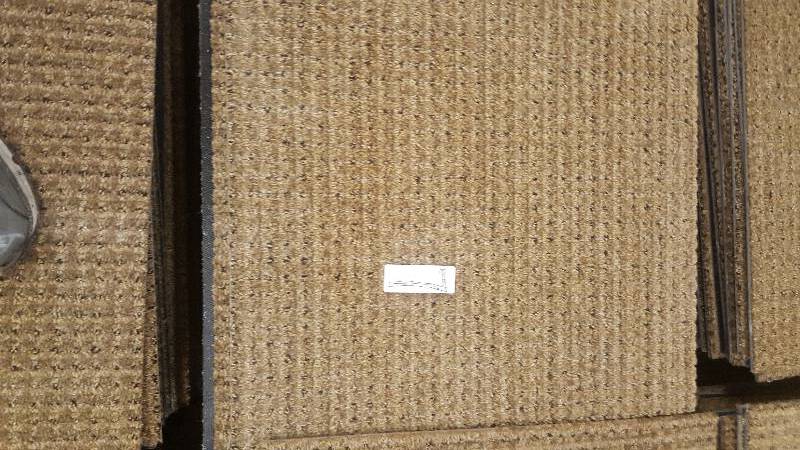 lot 7 image: 100 sq. ft. (45 Tiles) Commerial Grade, Rubber Backed.