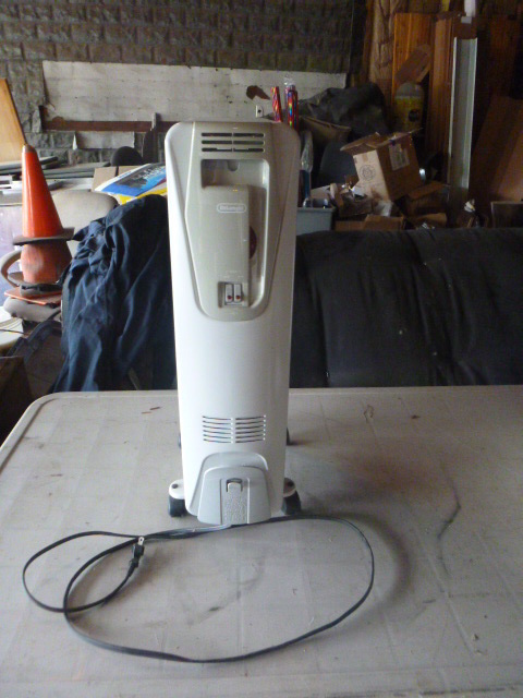 lot 23 image: DeLonghi Heater