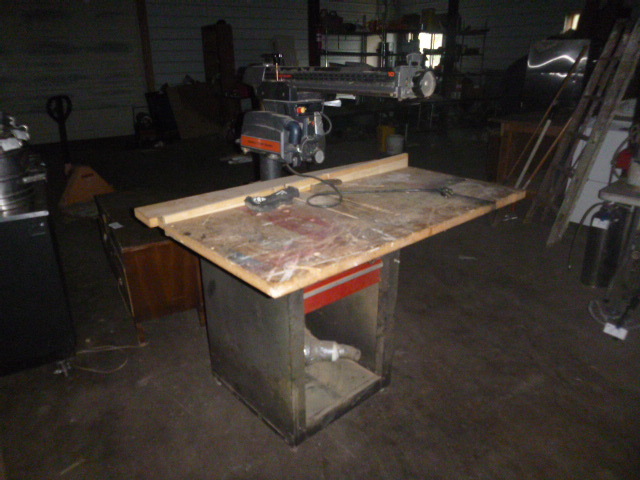 lot 55 image: Craftsman 10 Radial Saw
