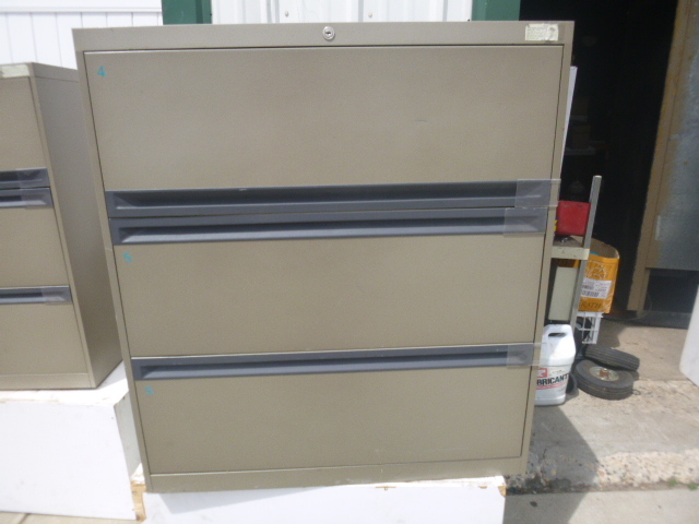 lot 61 image: 3 Drawer Lateral File Cabinet