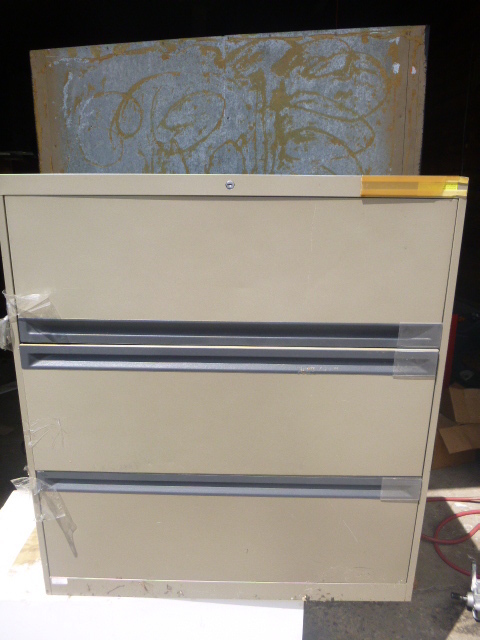 lot 62 image: 3 Drawer Lateral File Cabinet