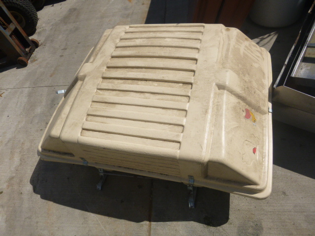 lot 72 image: Copper Harbor Roof Top Carrier
