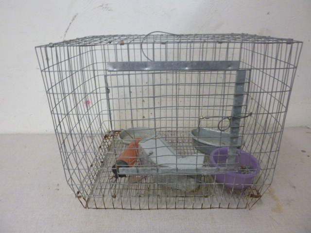 lot 83 image: Rabbit Cage