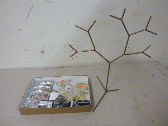 lot 85 image: Jewelry Tree with Miscellaneous Jewelry