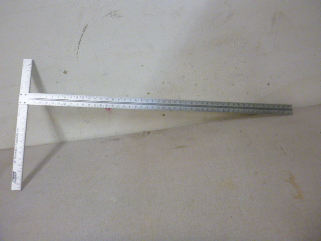 lot 121 image: Wall Board Tools Aluminum Drywall T-Square