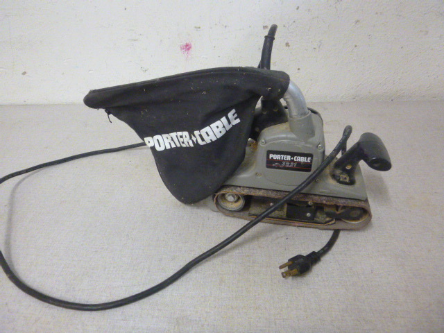 lot 142 image: Porter-Cable Belt Sander
