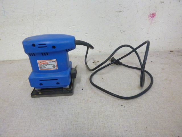 lot 172 image: Drill Master Hand Orbital Sander